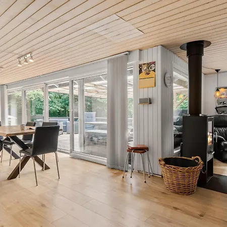 In With Kitchen Casa de Férias Hemmet